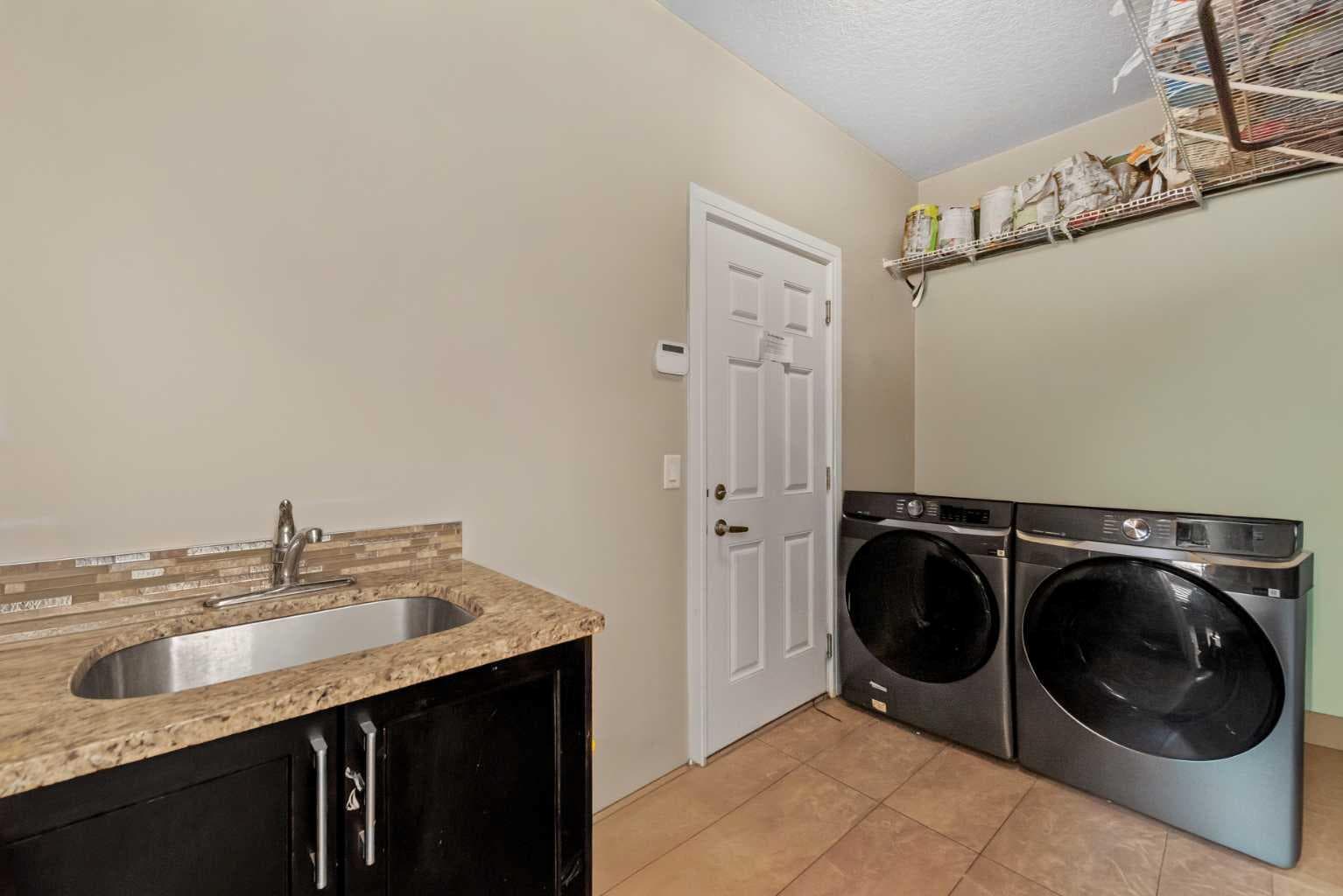 30 Saddlelake View NE