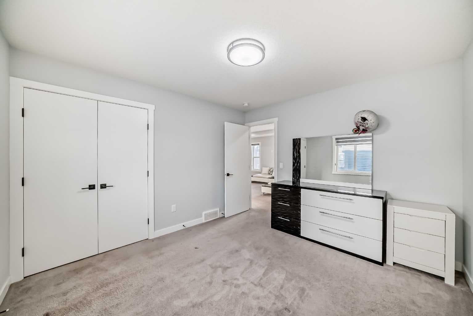 2 Chelsea Bay 
