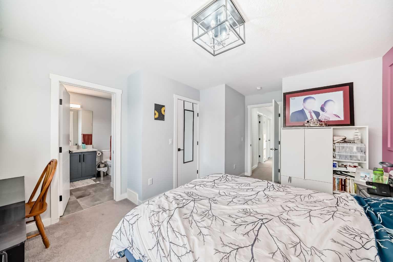 2 Chelsea Bay 