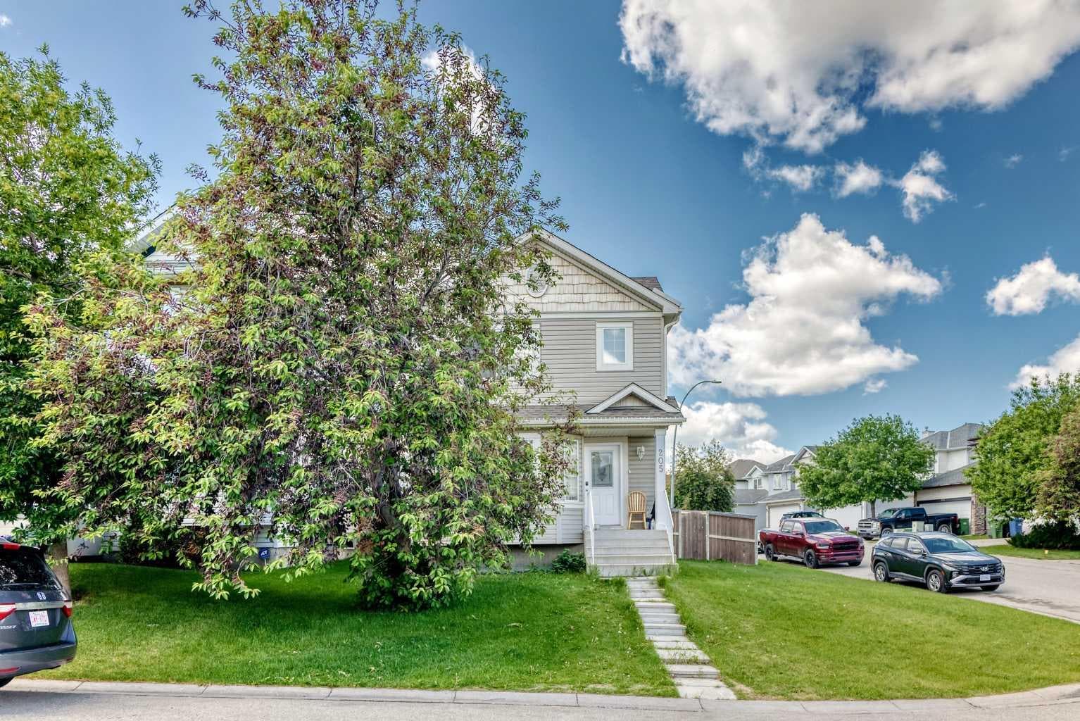205 Hidden Hills Place NW