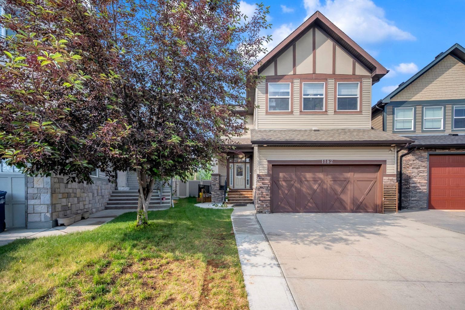 1182 Kingston Crescent SE