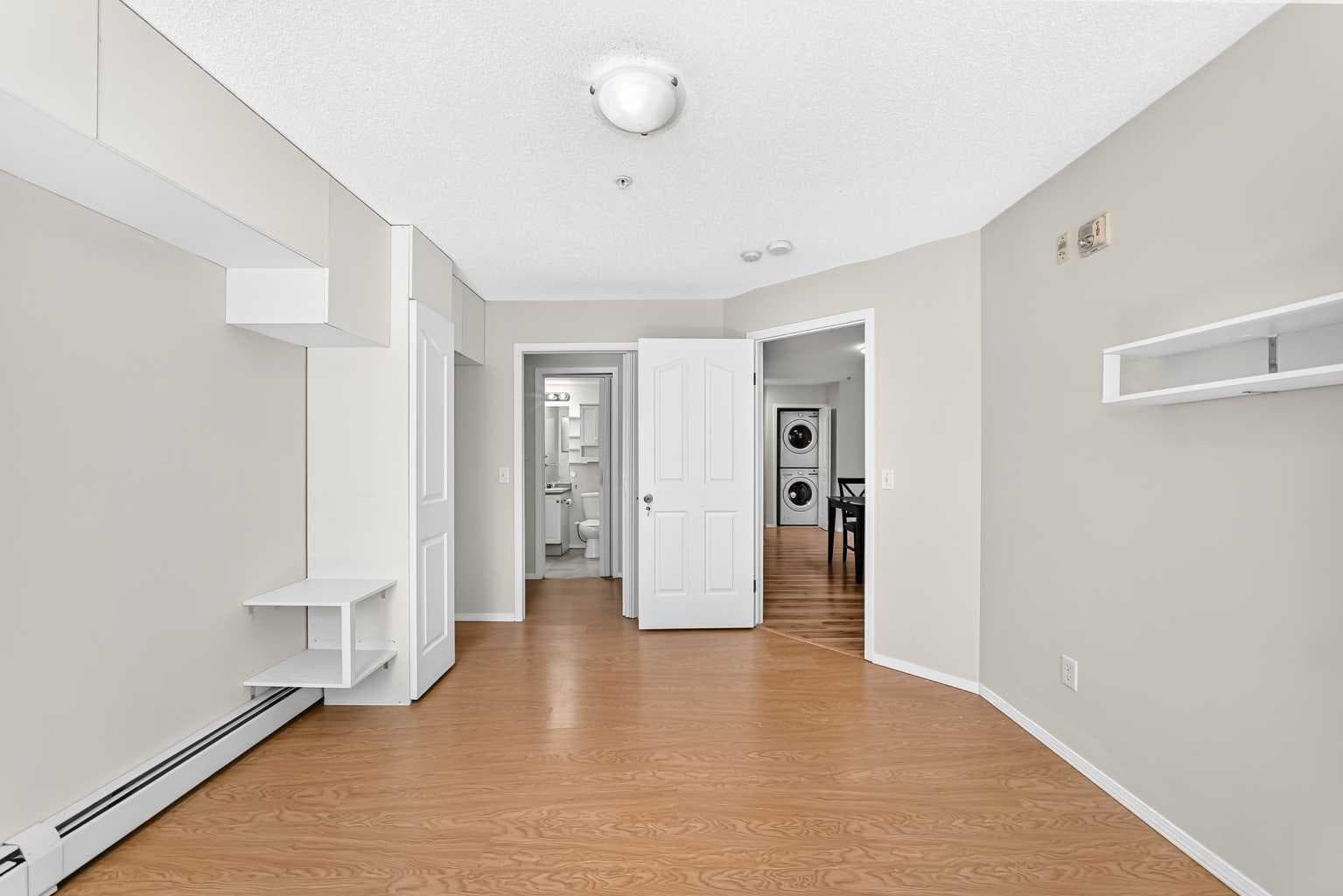 109, 5500 Somervale Court SW