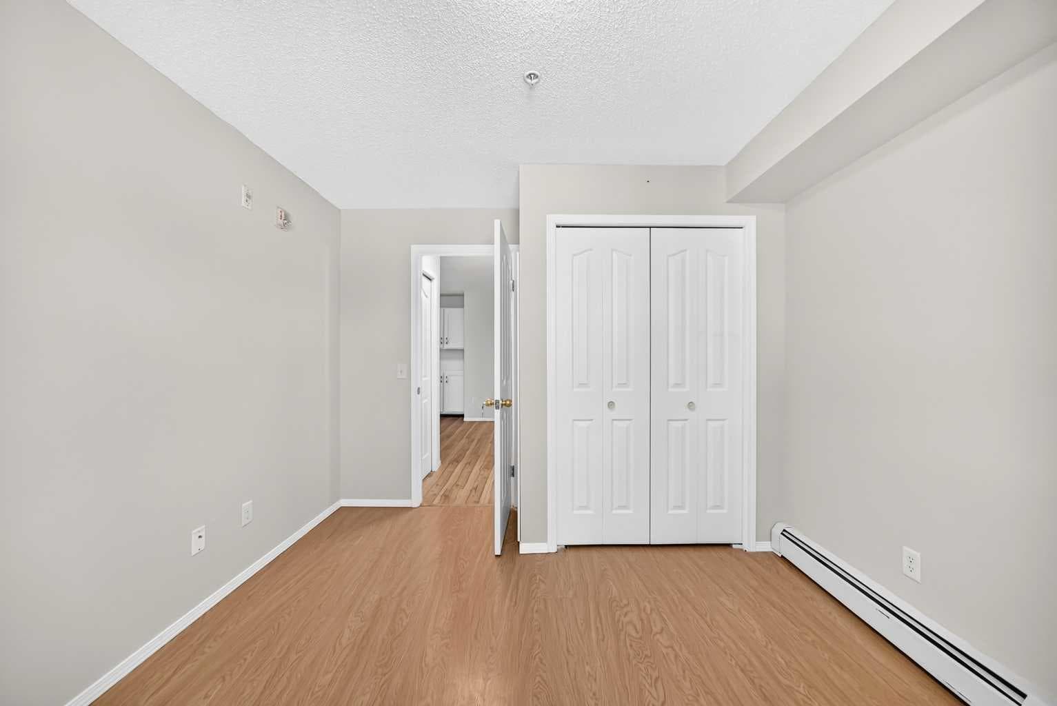 109, 5500 Somervale Court SW