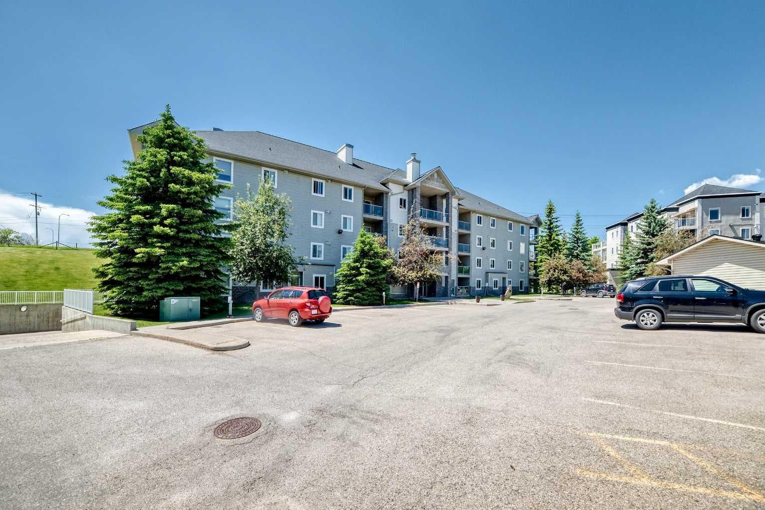109, 5500 Somervale Court SW