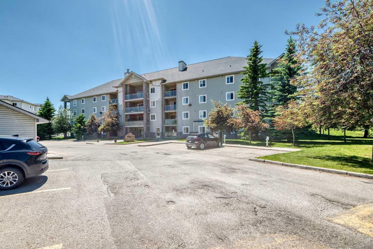 109, 5500 Somervale Court SW