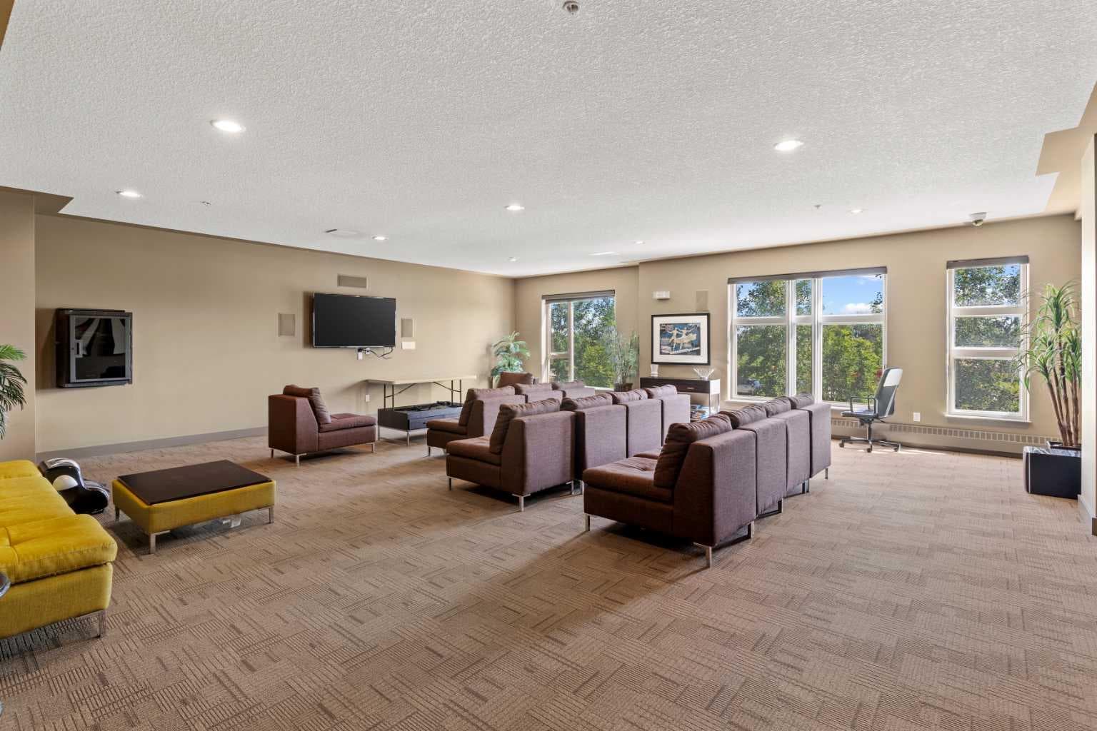 316, 35 Inglewood Park SE