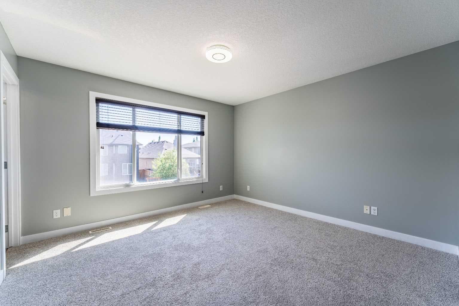 136 Legacy Circle SE