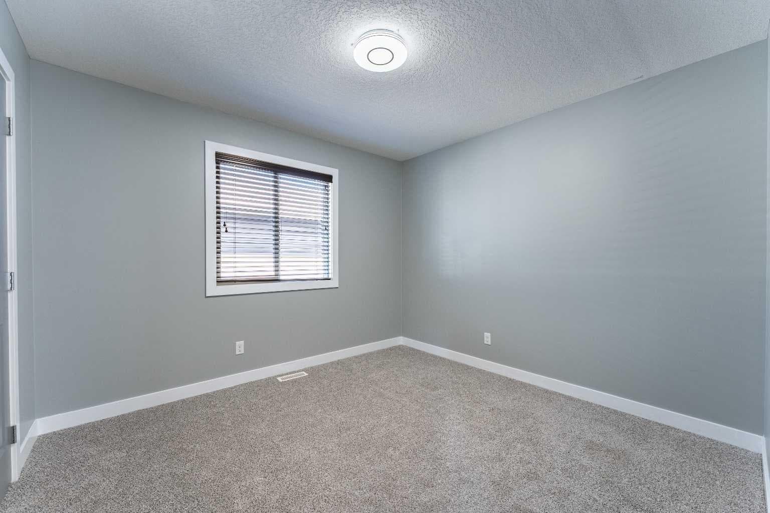 136 Legacy Circle SE