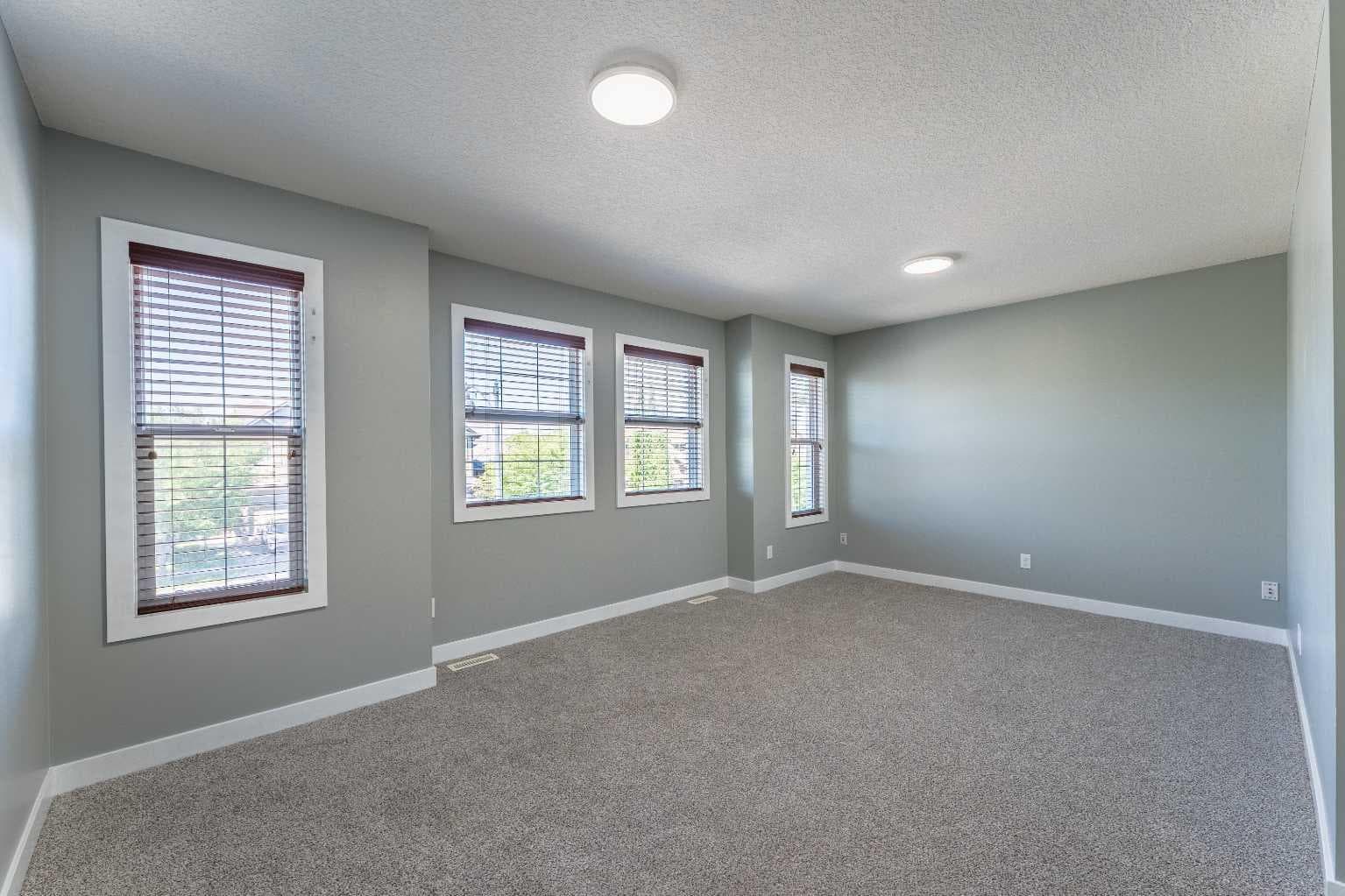 136 Legacy Circle SE
