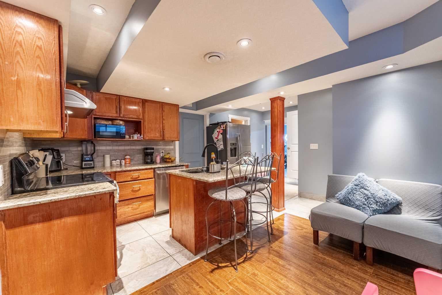 136 Legacy Circle SE