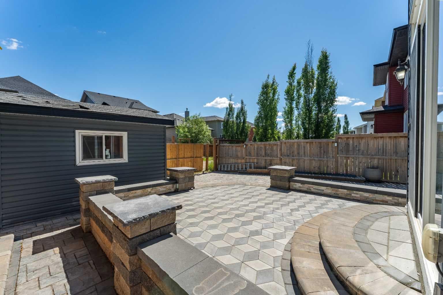 136 Legacy Circle SE
