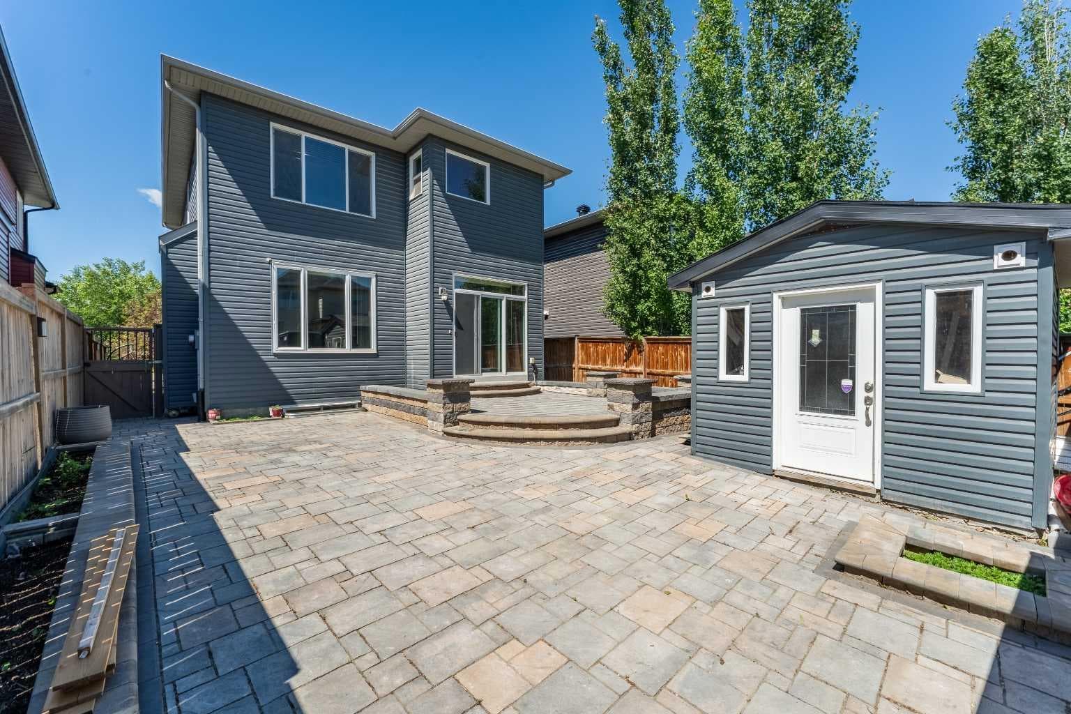 136 Legacy Circle SE