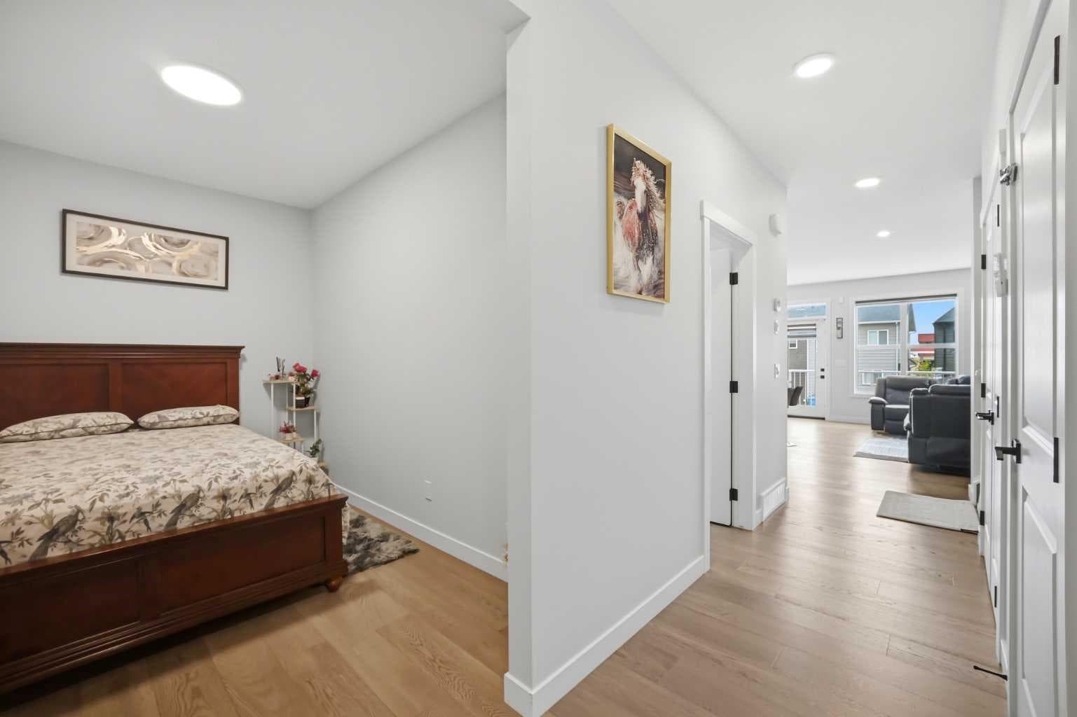 241 Homestead Crescent NE