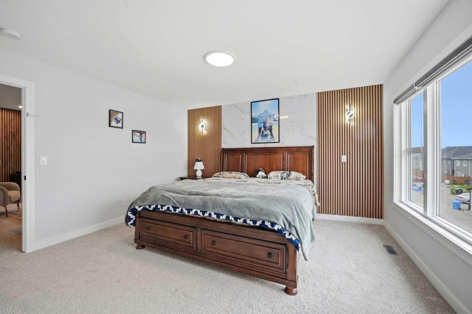 241 Homestead Crescent NE