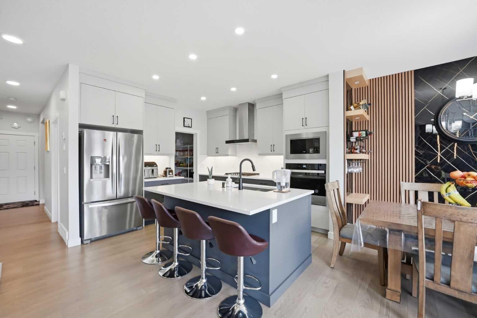 241 Homestead Crescent NE