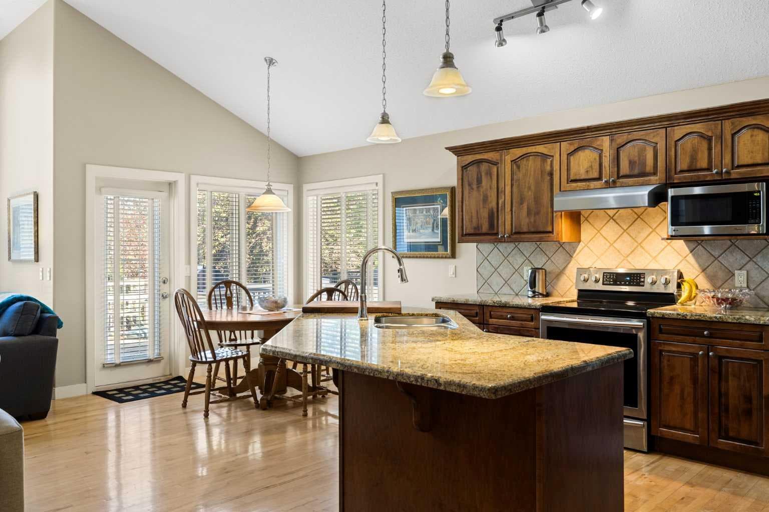 93 Coach Court SW