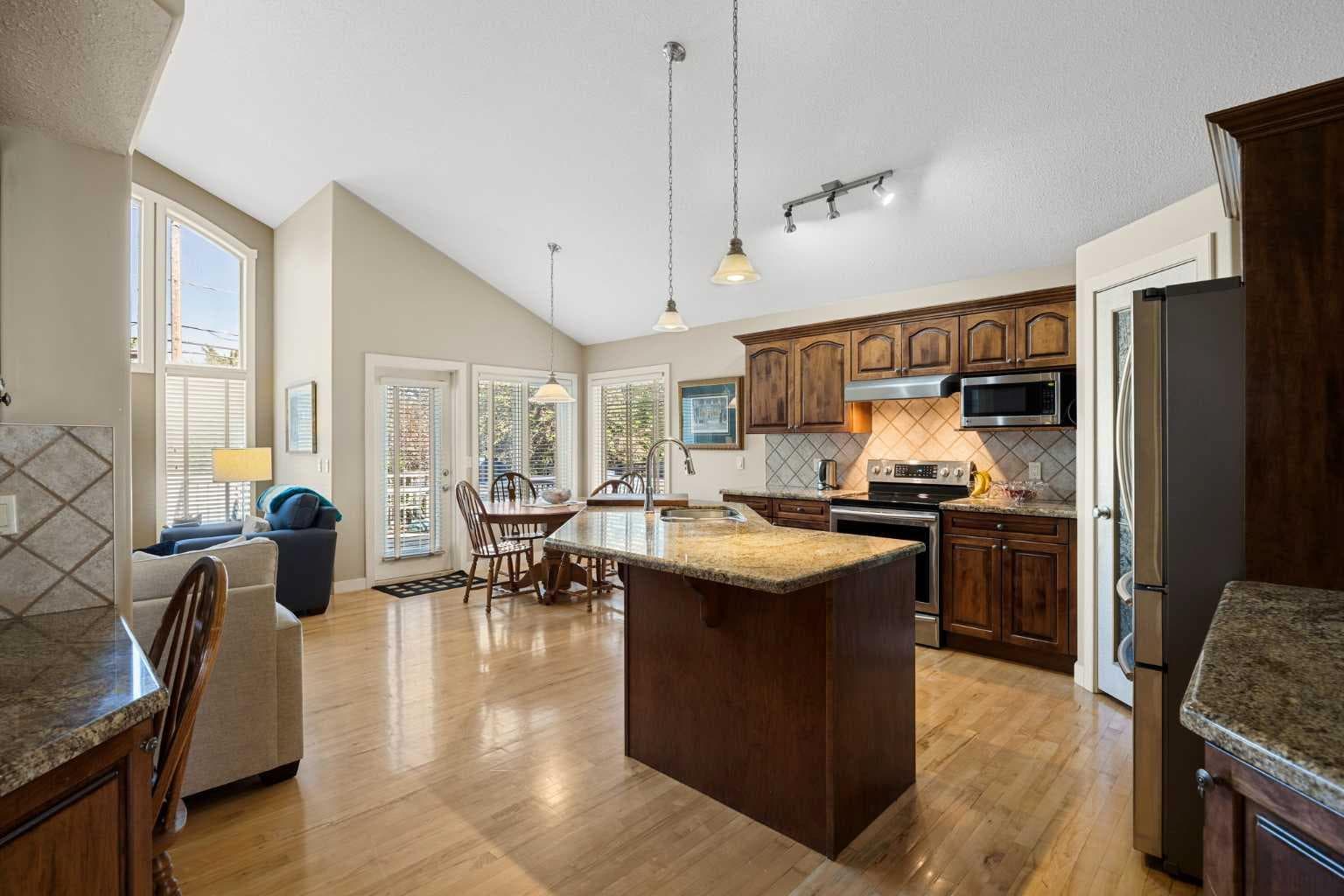 93 Coach Court SW