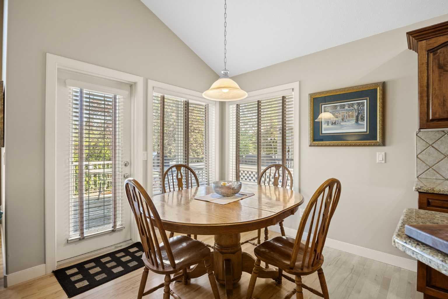 93 Coach Court SW