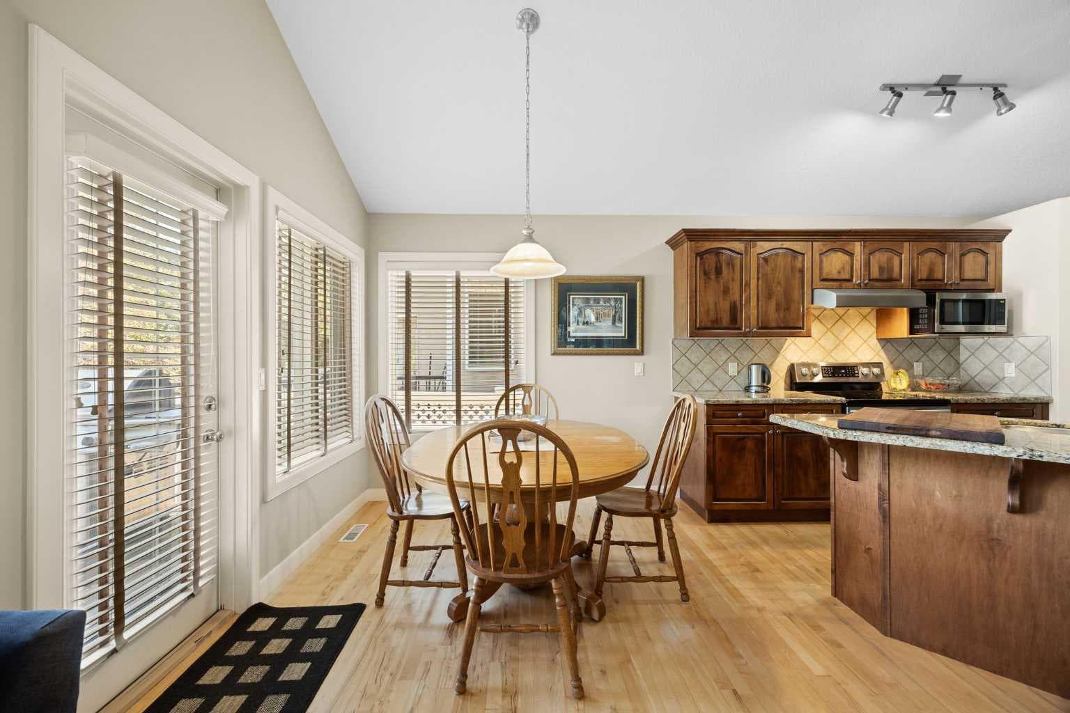 93 Coach Court SW