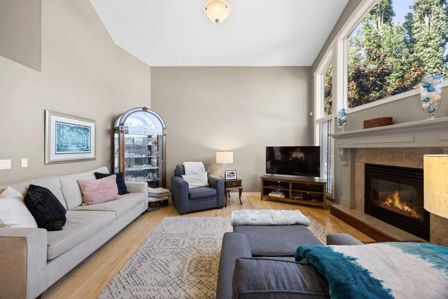 93 Coach Court SW