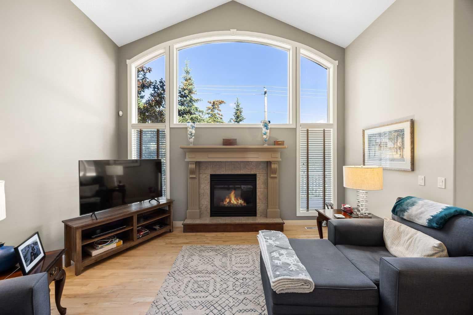93 Coach Court SW