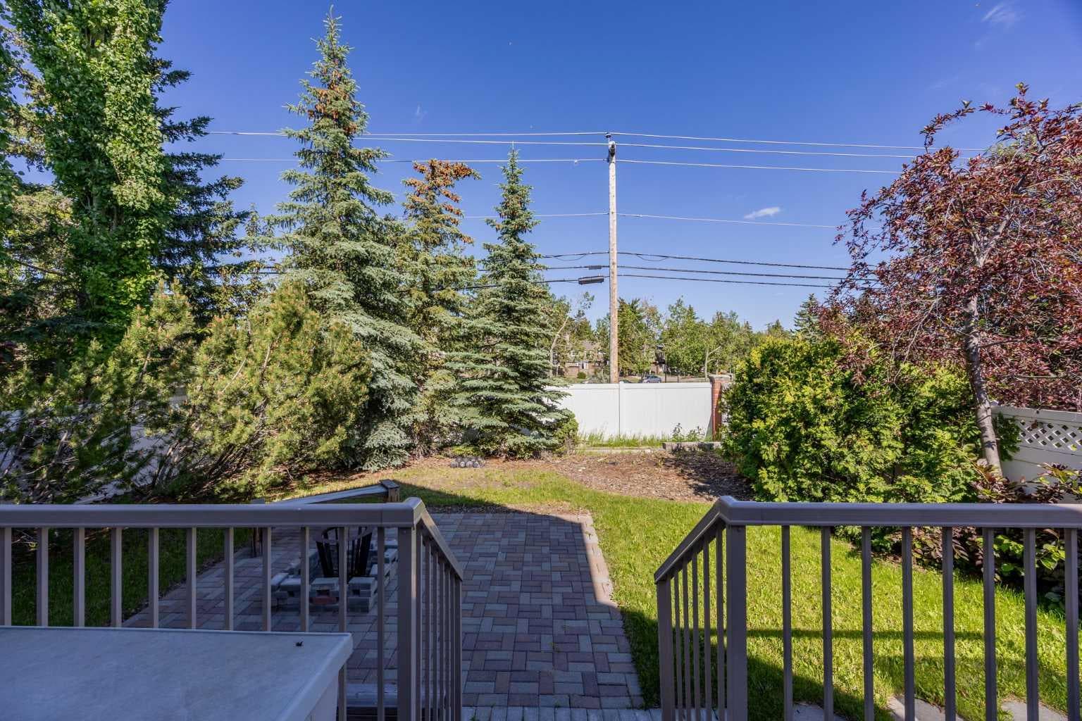 93 Coach Court SW