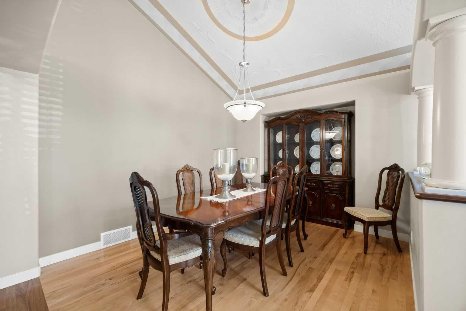 93 Coach Court SW