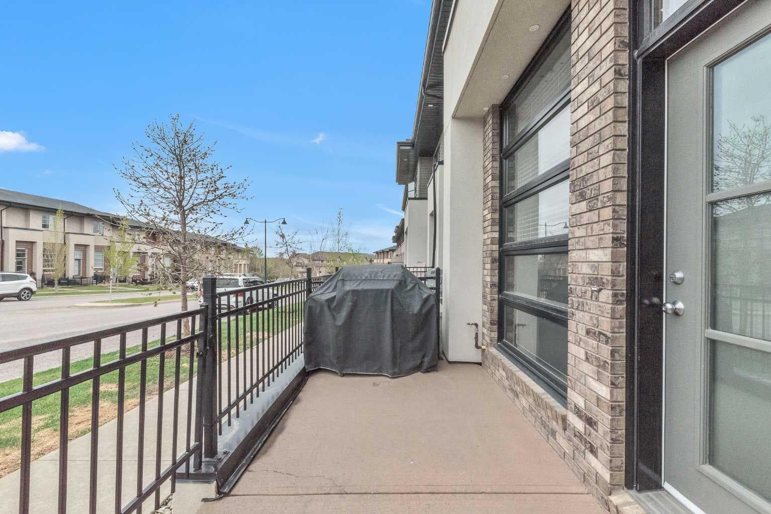 55 Aspen Hill Green SW