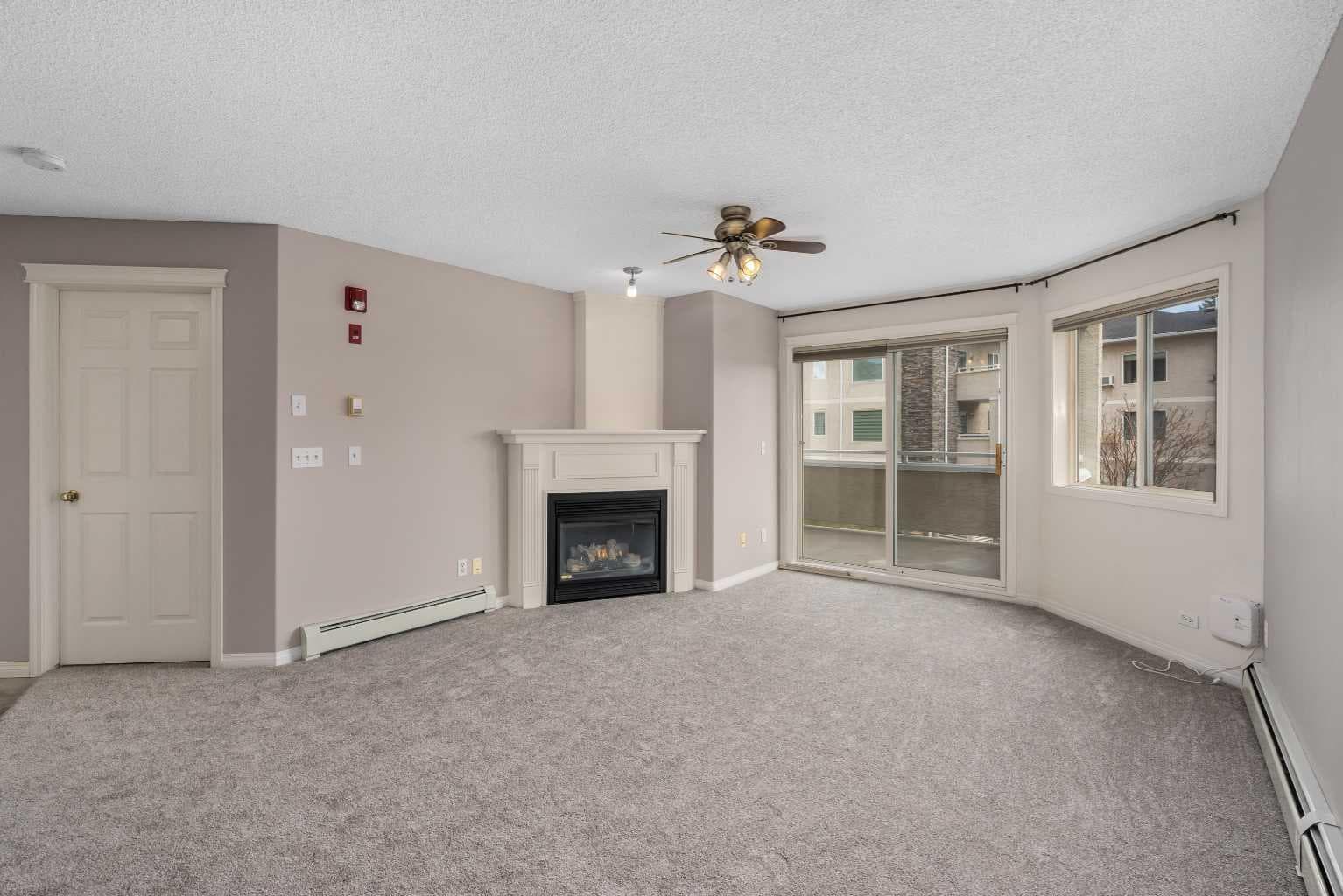 217, 26 Country Hills View NW