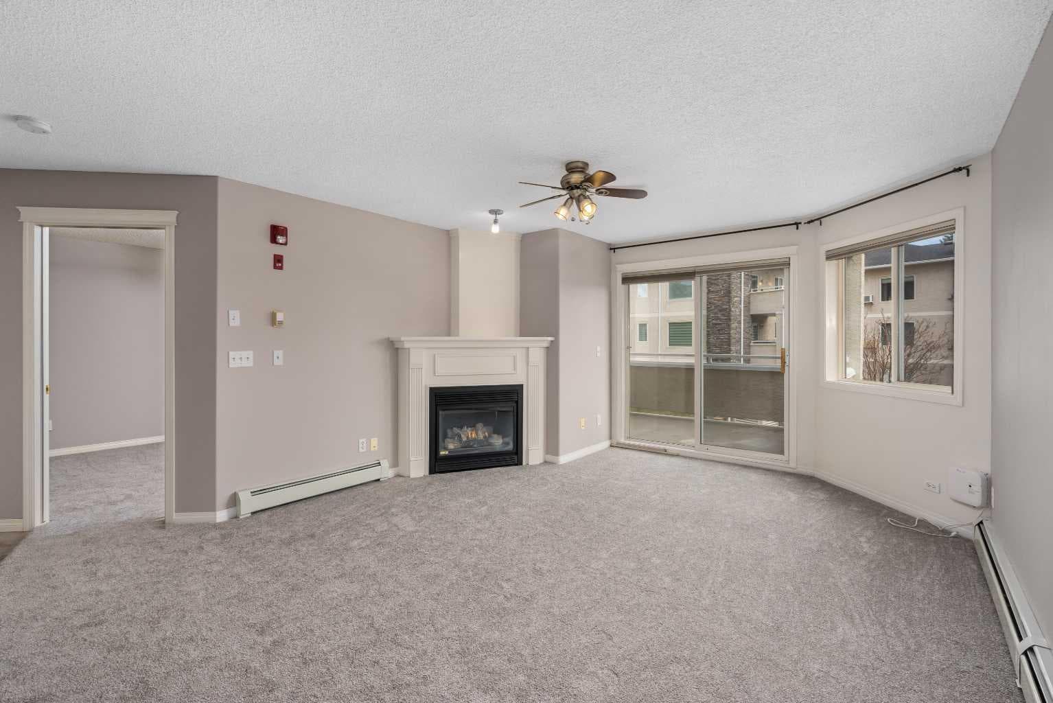 217, 26 Country Hills View NW