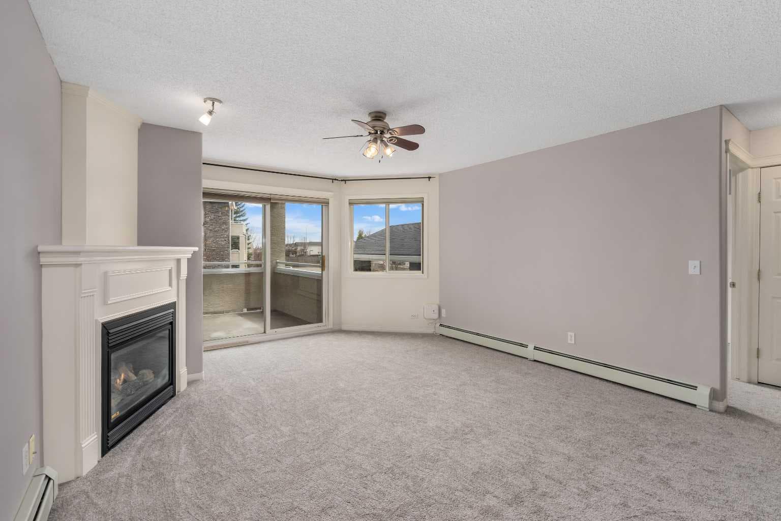 217, 26 Country Hills View NW