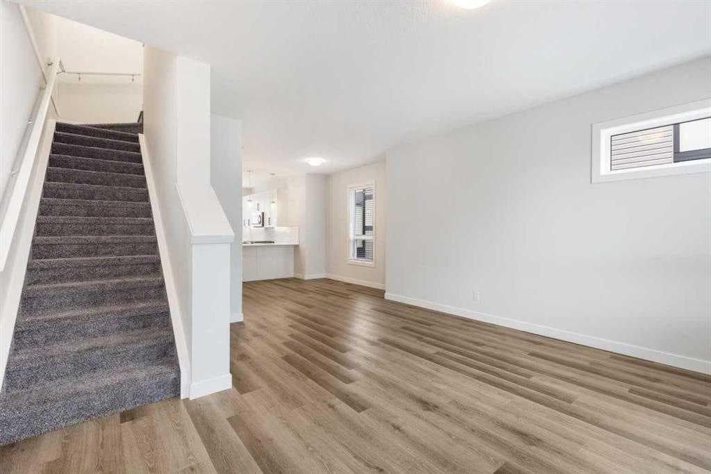 30 Evanscrest Park NW