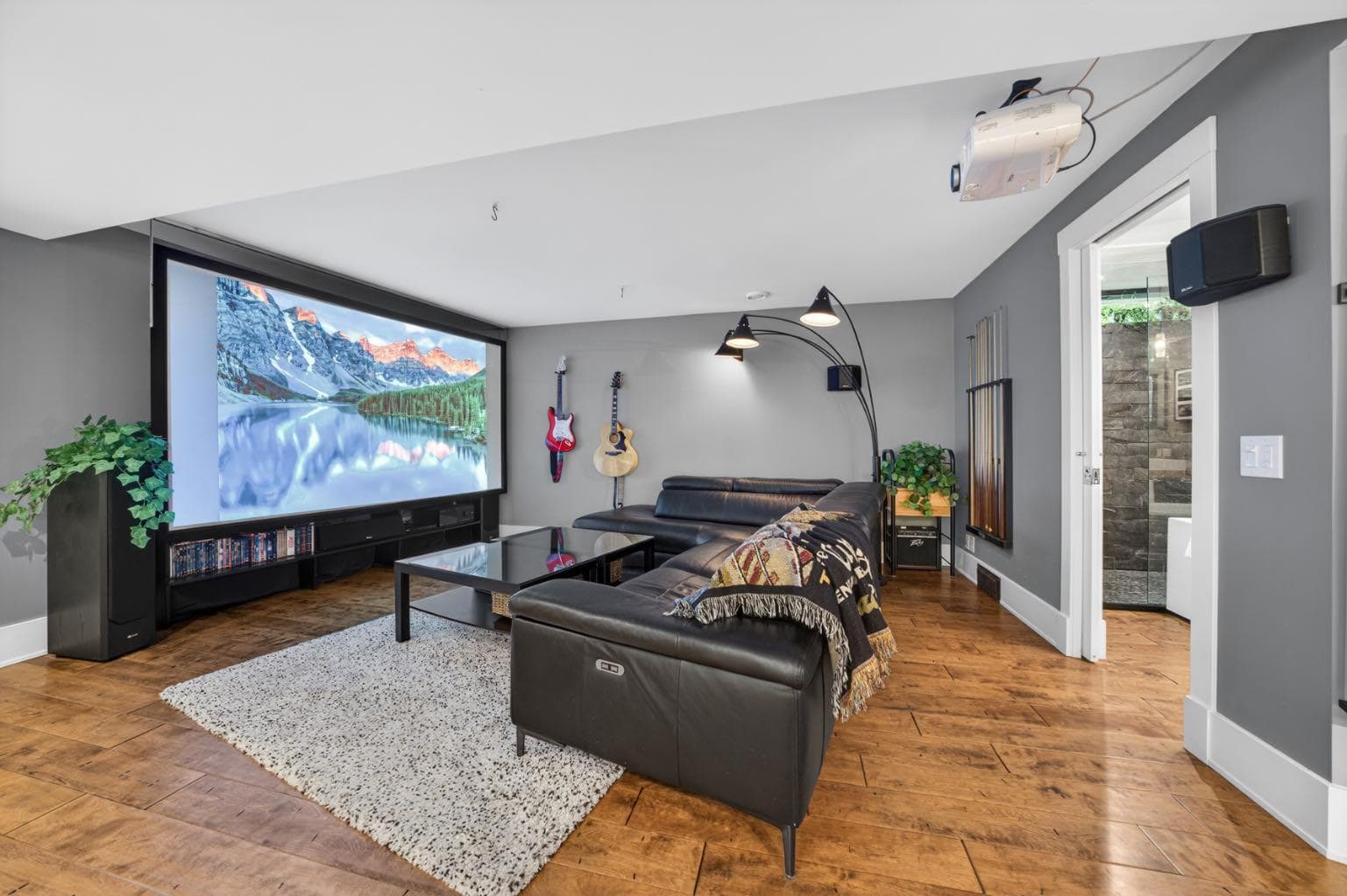 3818 Elbow Drive SW