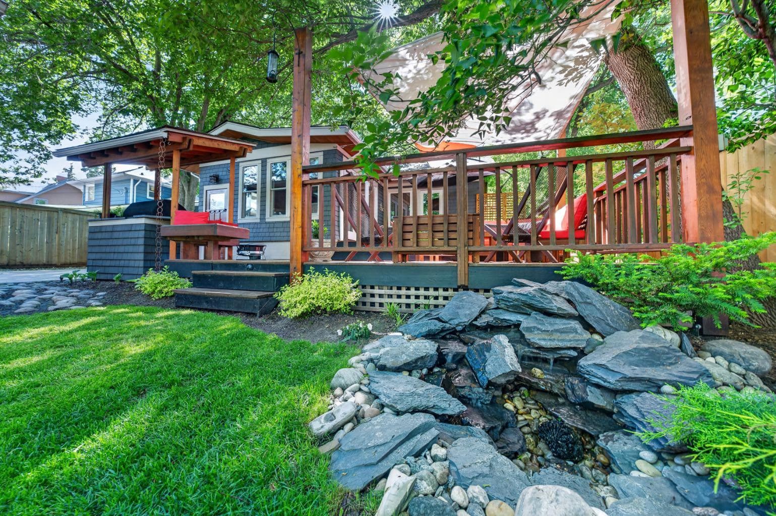 3818 Elbow Drive SW
