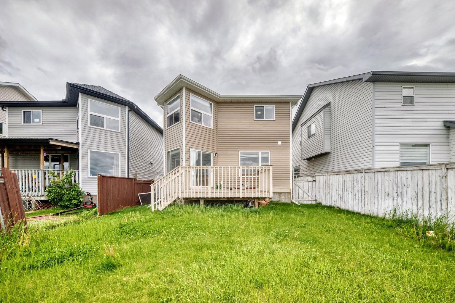145 Martinvalley Crescent NE