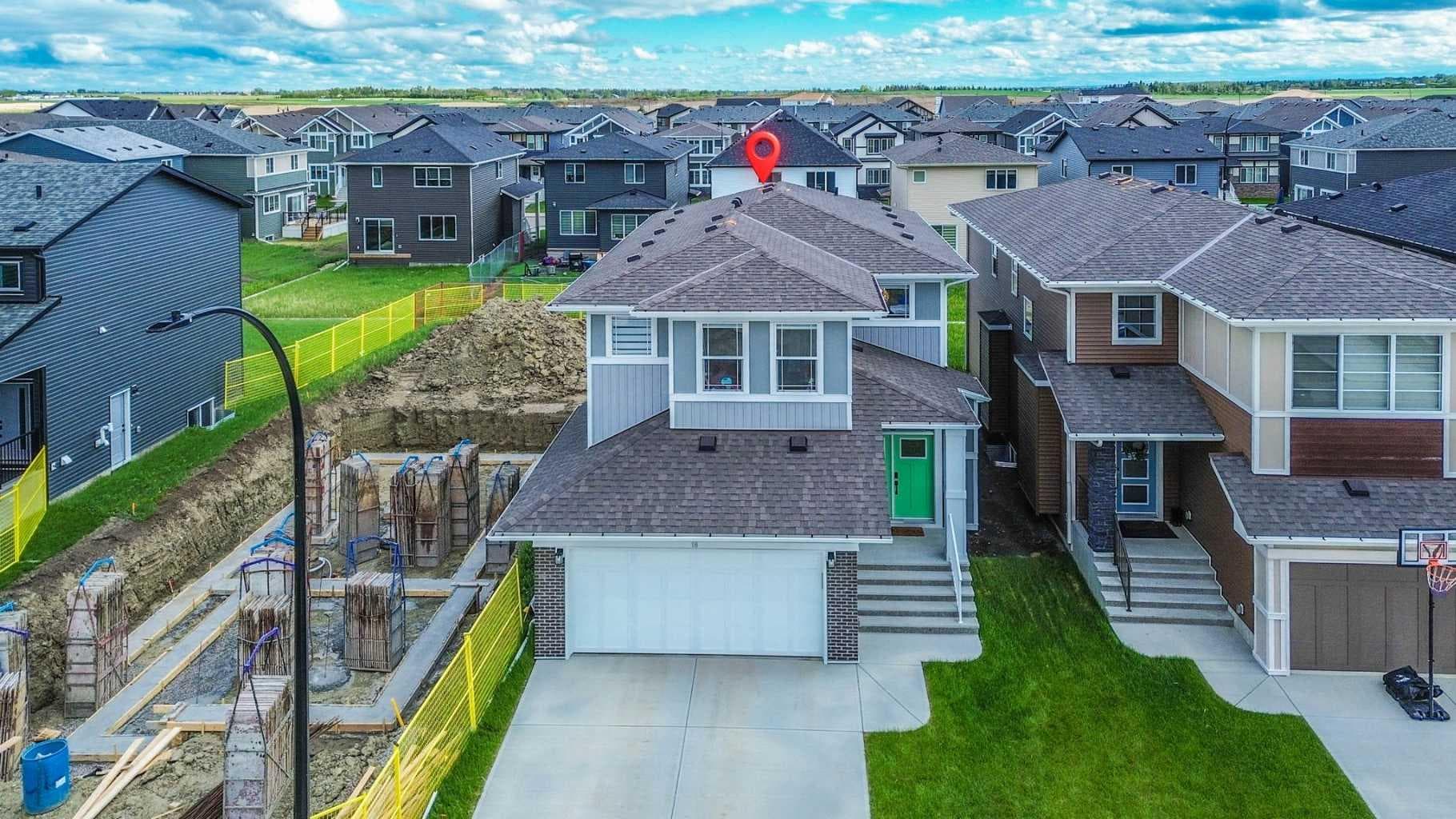 18 Clearwater Lane 