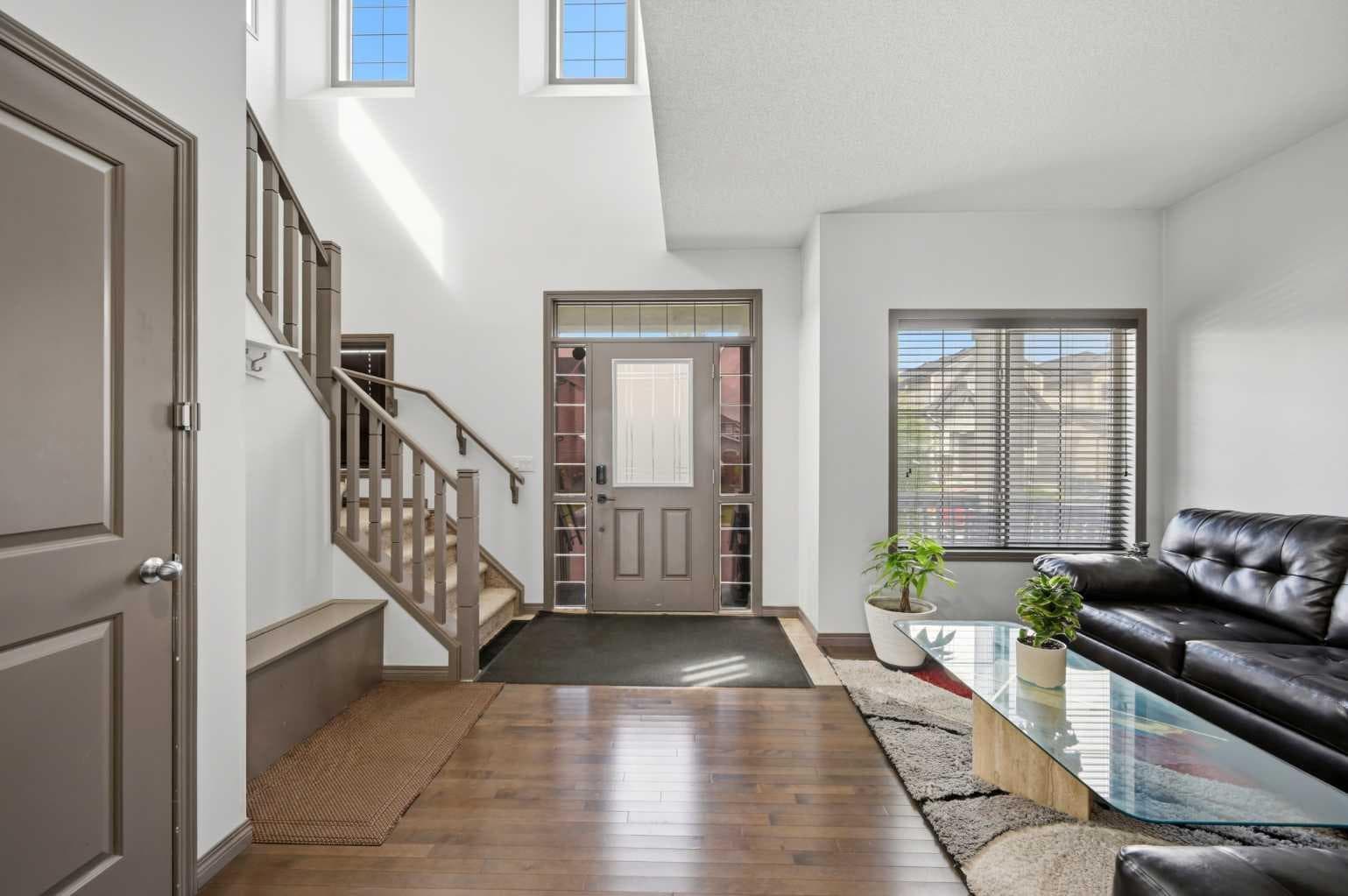 19 Skyview Point Road NE