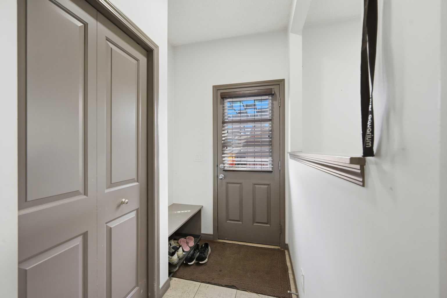 19 Skyview Point Road NE