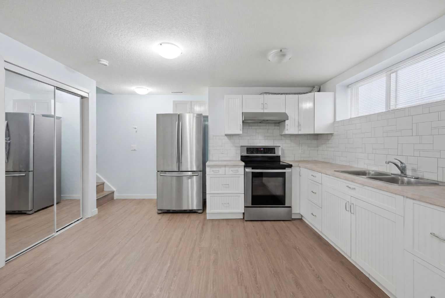 19 Skyview Point Road NE