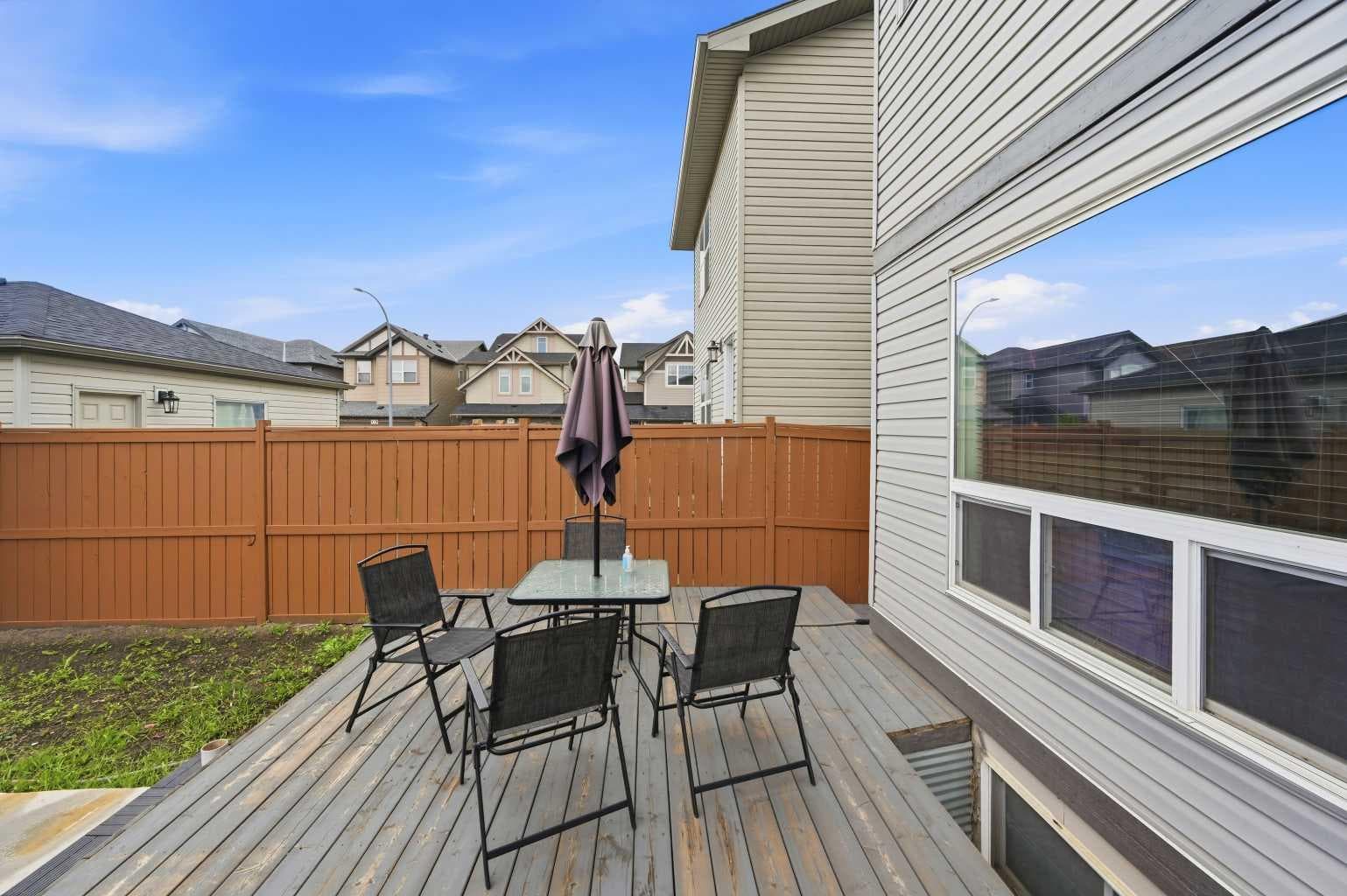 19 Skyview Point Road NE