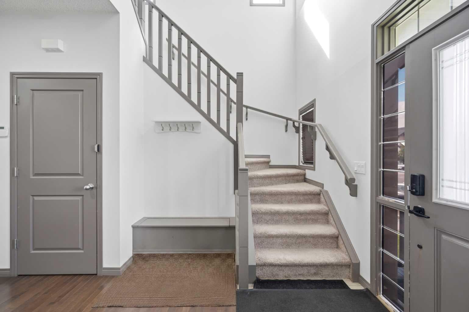 19 Skyview Point Road NE