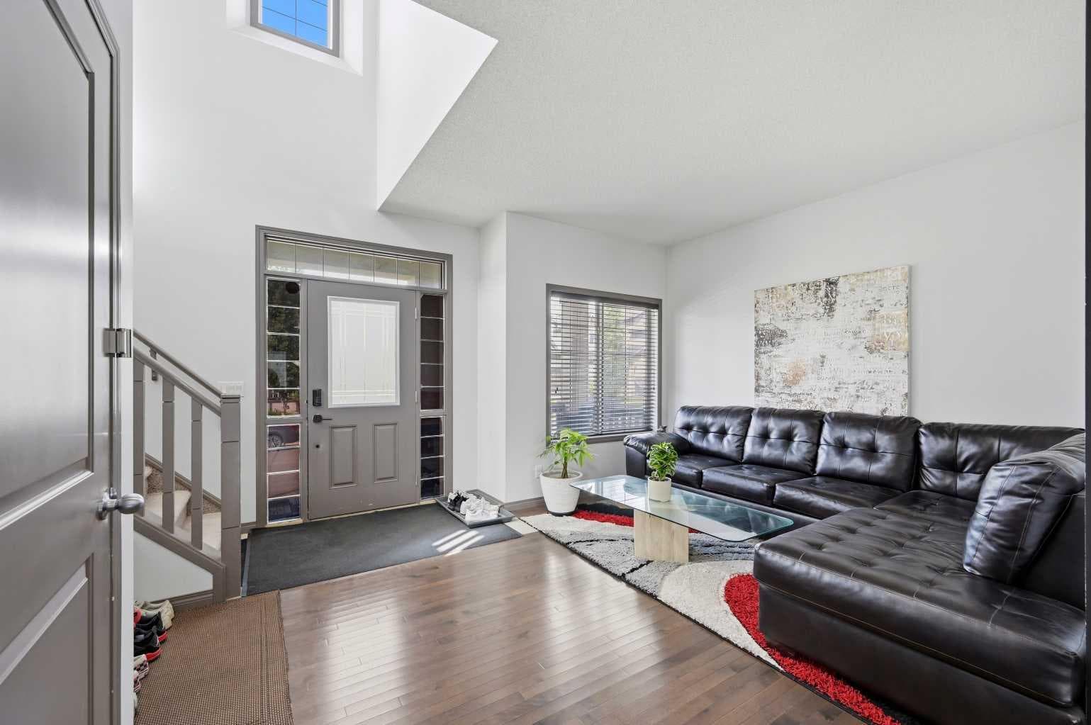19 Skyview Point Road NE