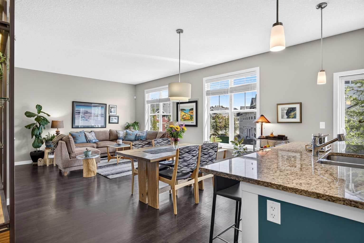 905, 881 Sage Valley Boulevard NW