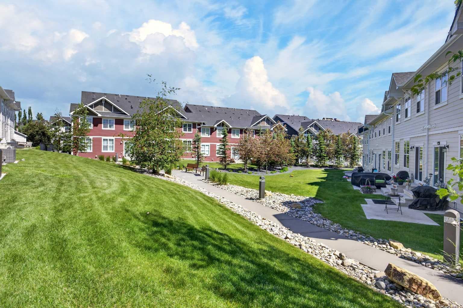 905, 881 Sage Valley Boulevard NW