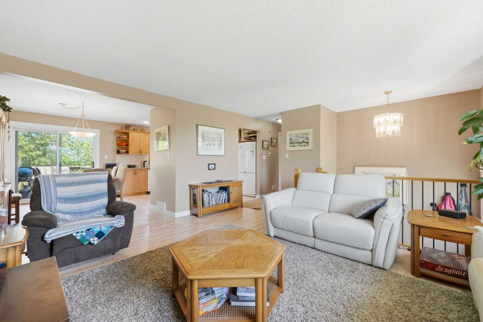 283080 Township Road 254  