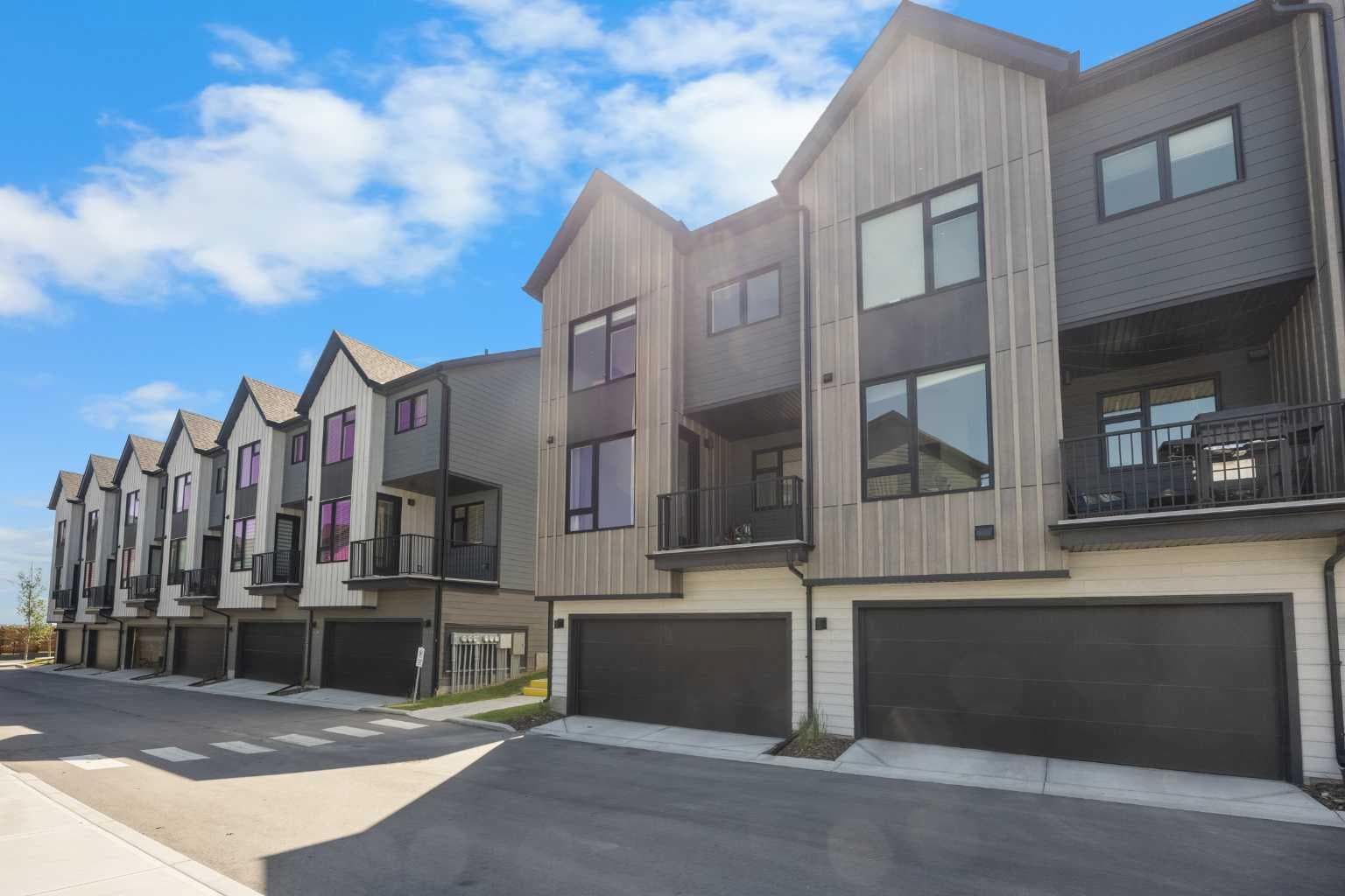 313, 85 Sage Hill Heights NW
