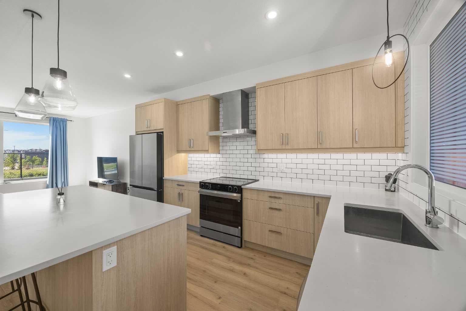 313, 85 Sage Hill Heights NW