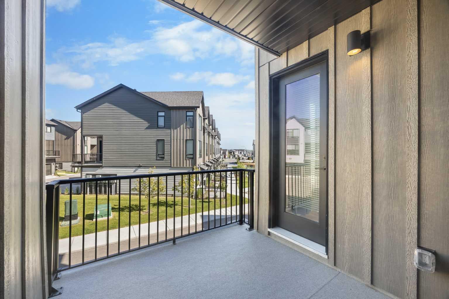 313, 85 Sage Hill Heights NW