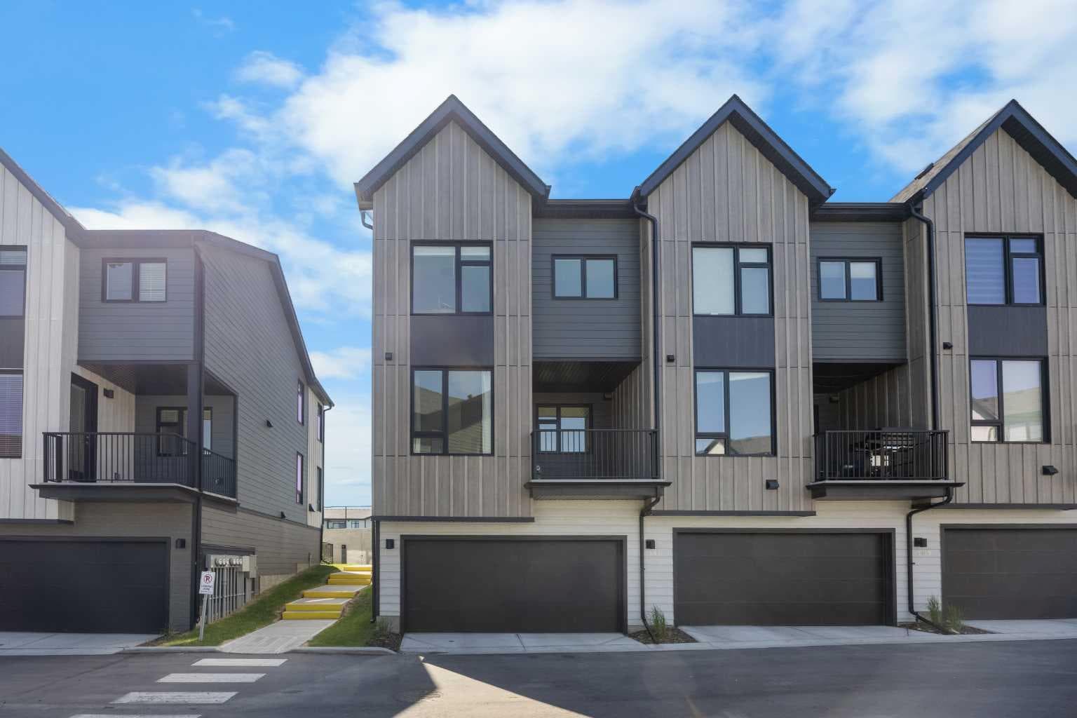 313, 85 Sage Hill Heights NW