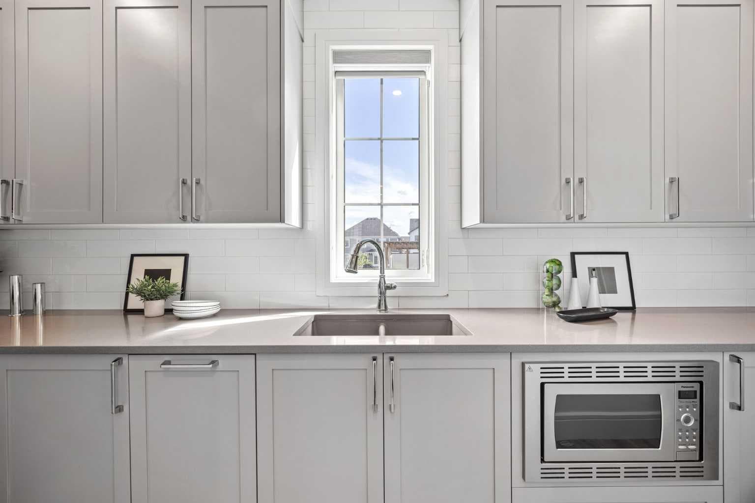 351 Marina Landing SE